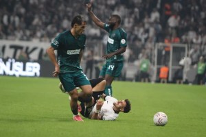 Kocaelispor Beşiktaş deplasmanında yenildi