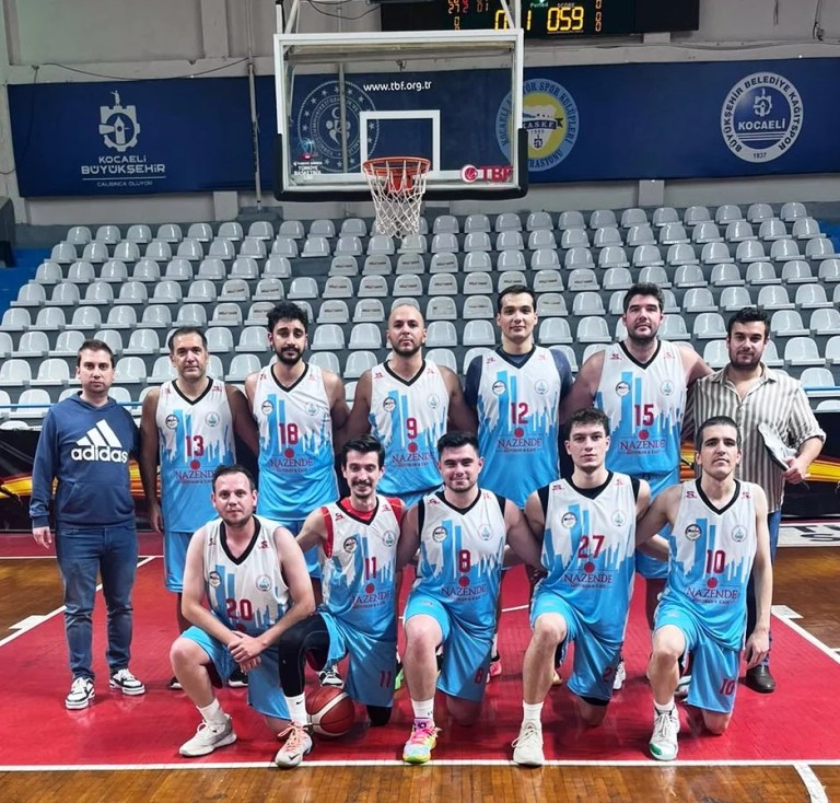Körfez Gençlerbirliği parkede kayıpsız ilerliyor