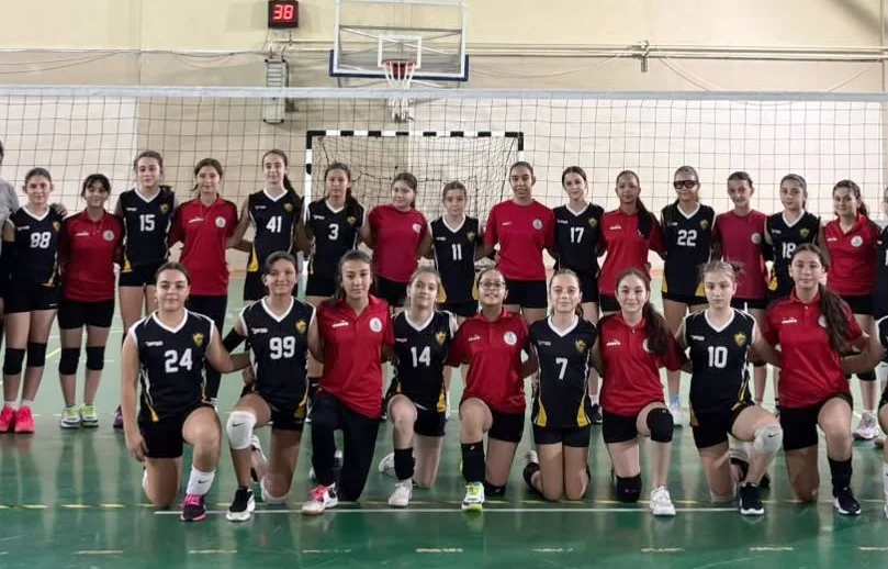 Körfez'in midi kızları Yahyakaptan ile karşılaştı