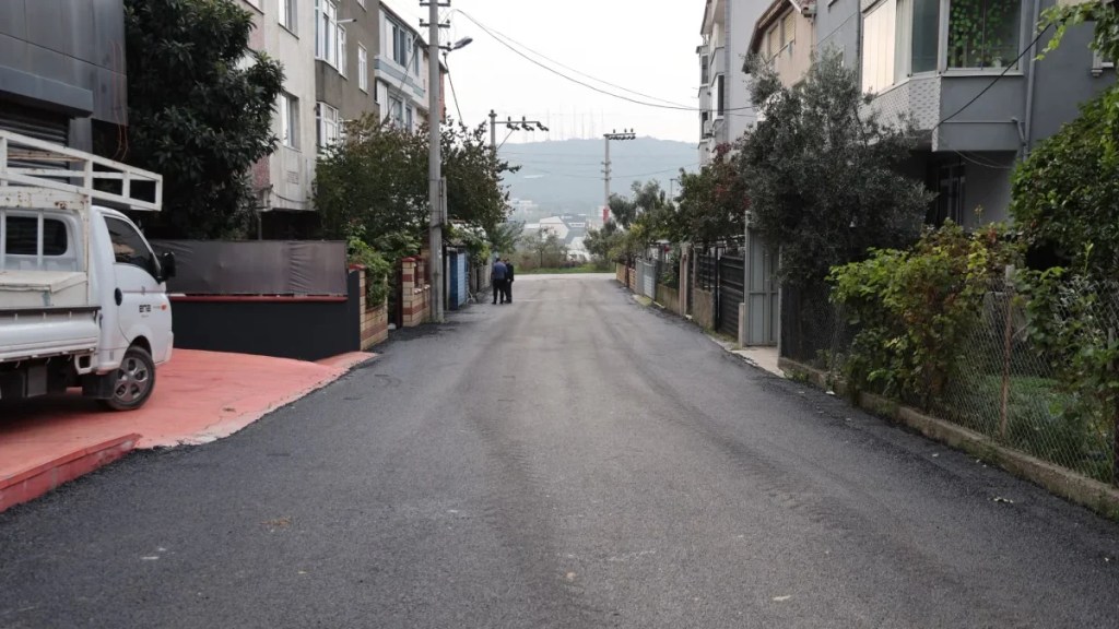 Mahallelerde asfalt serimi tamamlandı