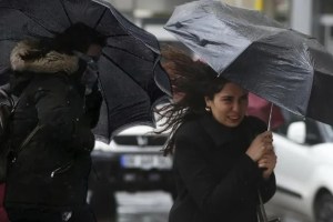 Meteorolojiden kuvvetli yağış ve fırtına uyarısı