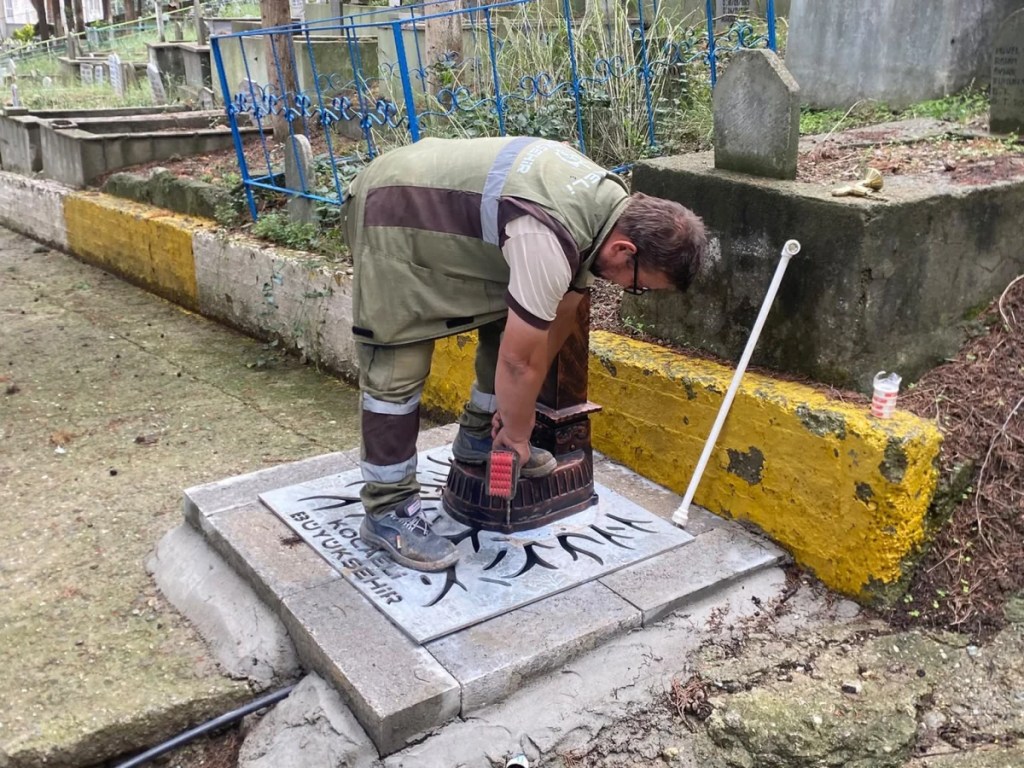 Mezarlıklara yeni çeşme ve su hattı desteği - 2. görsel
