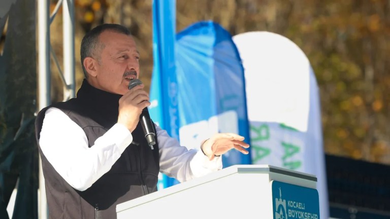 Ormanya’dan doğaya 9 kızıl geyik daha salındı