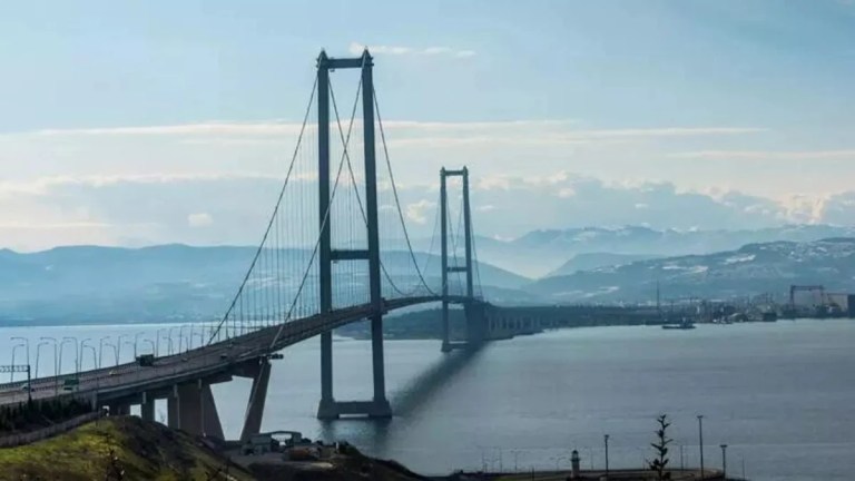 Osmangazi Köprüsü tek yönde trafiğe kapanıyor!