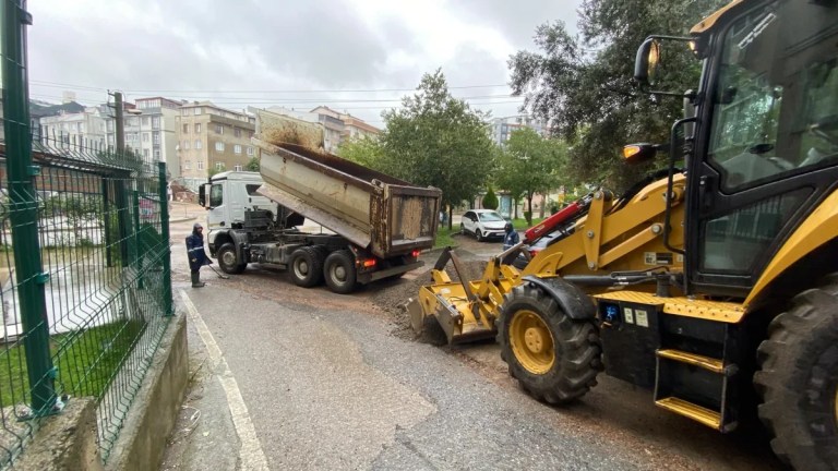 Gebze Belediyesi 47 araç sahaya indi