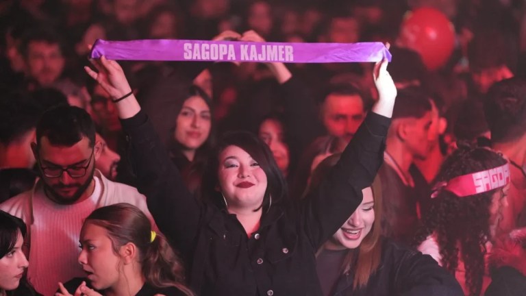 Sagopa Kajmer yağmur altında sahne aldı