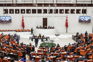 TBMM’de sandalye dağılımı güncellendi