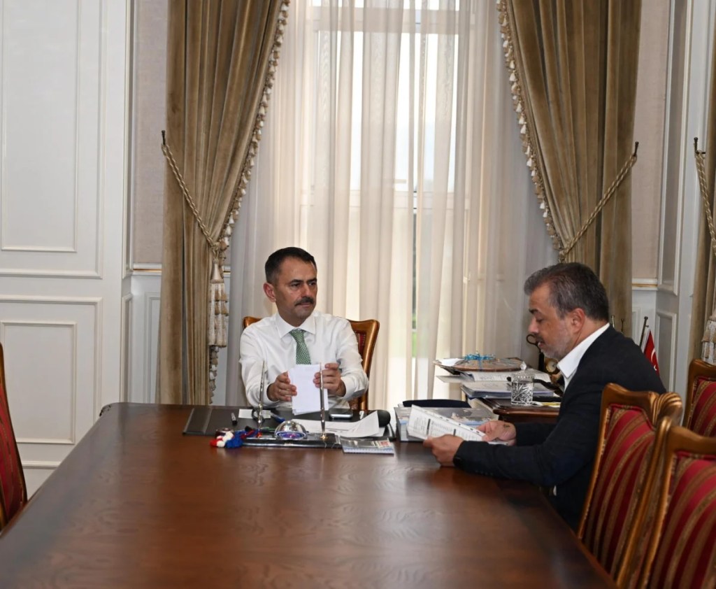 Vali Aktaş vatandaşların taleplerini dinledi - 2. görsel
