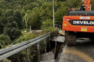 Yeni Ferhadiye’de heyelan önlemi başladı